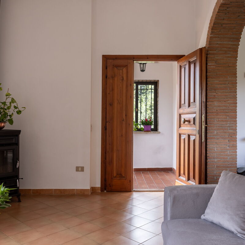 Oliveto Del Cantarello: Autumn, Living Room, Spring, Summer