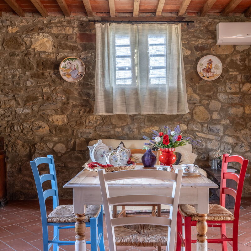 La Casina Honeymoon Cottage, Badia Agnano: Autumn, Kitchen, Living Room, Spring, Summer