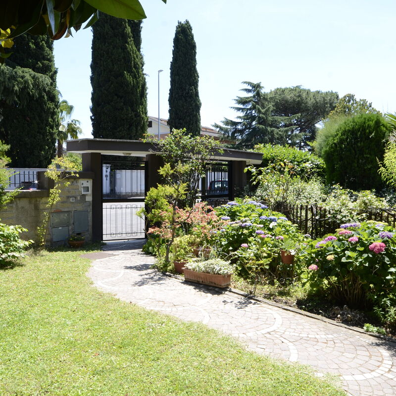 Casa Di Silvana: Entrata Principale, Esterni, Giardino