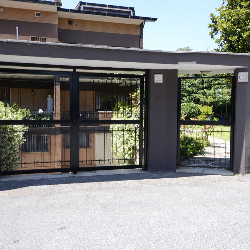 Casa Di Silvana: Entrata Principale, Esterni