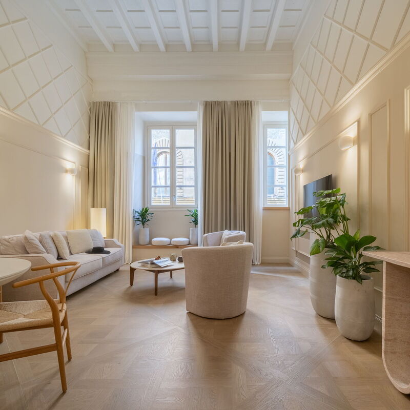 Elegant Apartments Near The Duomo: Autumn, Living Room, Spring, Summer, Winter