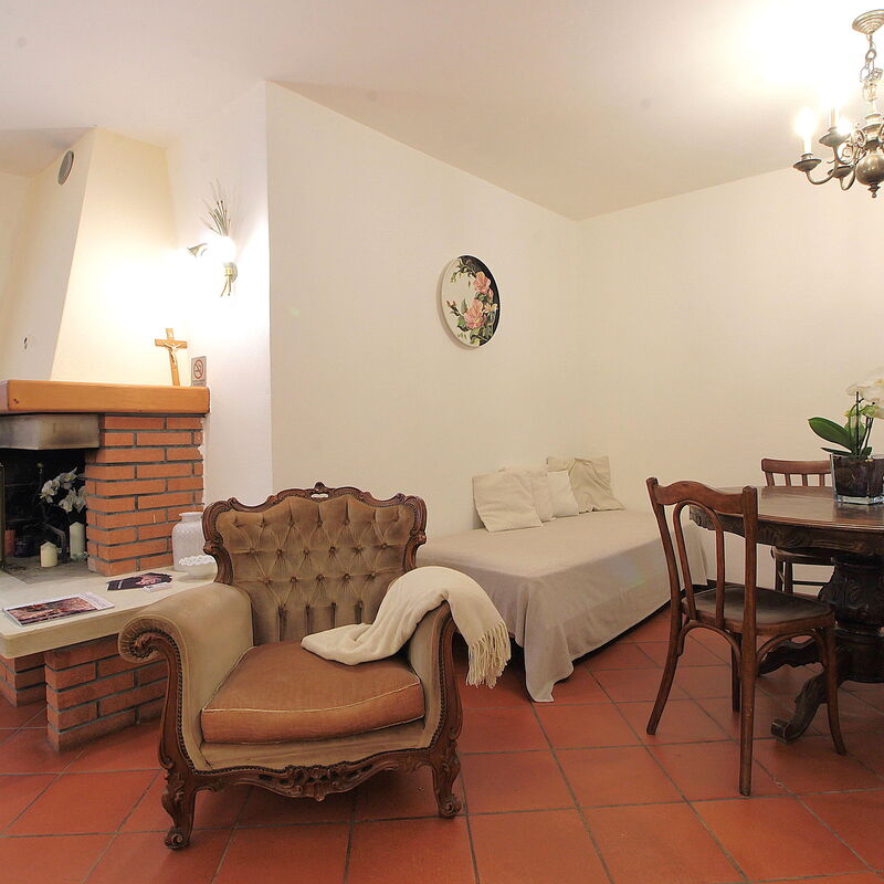 Villa Rosa Apartment: Autumn, Living Room, Spring, Summer