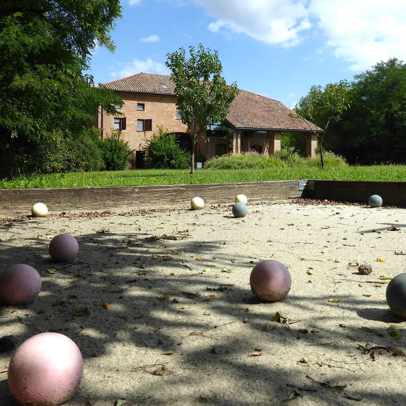 Villa Poggio Zucchino, Pool, Wellness, Piacenza: Autumn, Garden, Spring, Summer