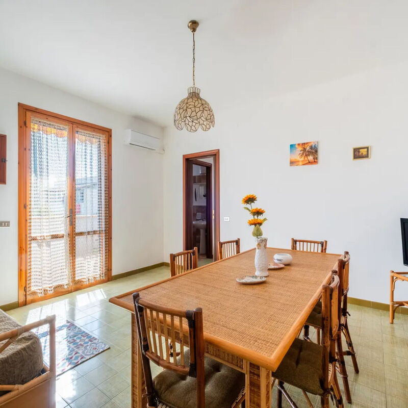 Villetta Marinaci, Porto Cesareo: Autumn, Dining Room, Living Room, Spring, Summer