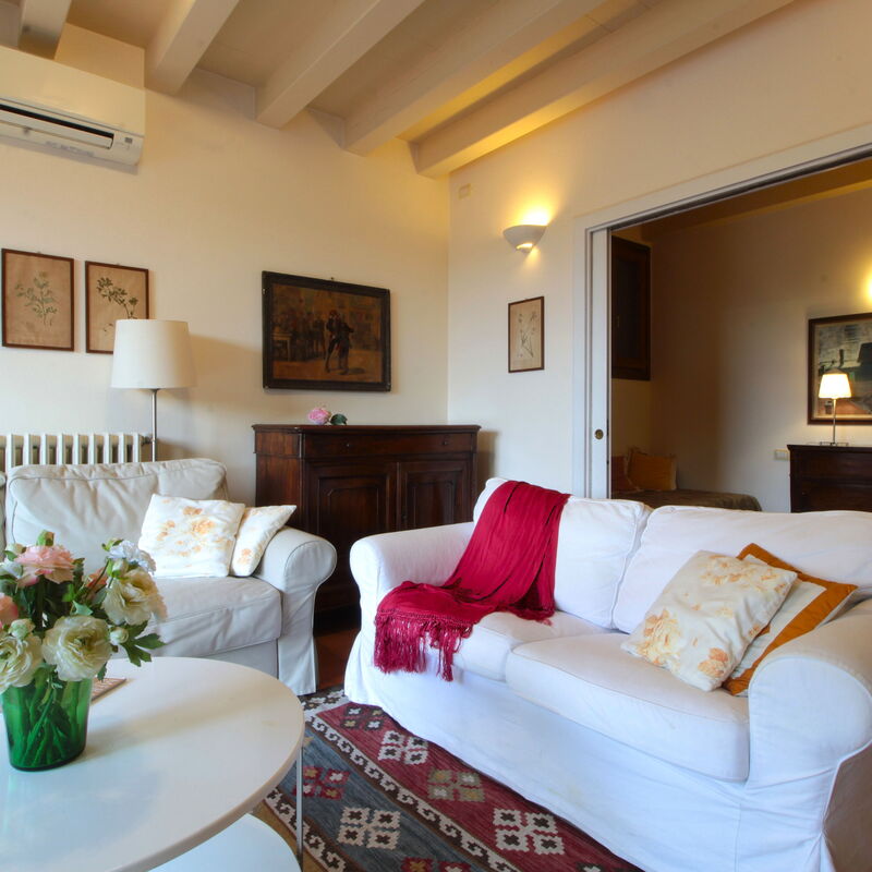 Calicantus, Verona, Pool, Wifi: Autumn, Living Room, Spring, Summer