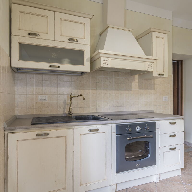 Arpusè - Ca' Renato Grane' Apartment with Pool: Frühling, Herbst, Küche, Sommer