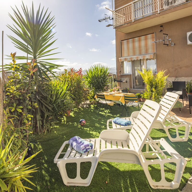 Casa di Bruna Seaview, Albenga: Autumn, Balcony / Terrace / Patio, Scenic View, Spring, Summer