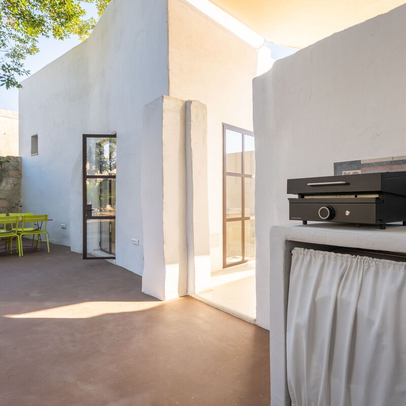 Casa Corte - Palazzo Villani Lubelli: Autumn, Building Exterior, Spring, Summer