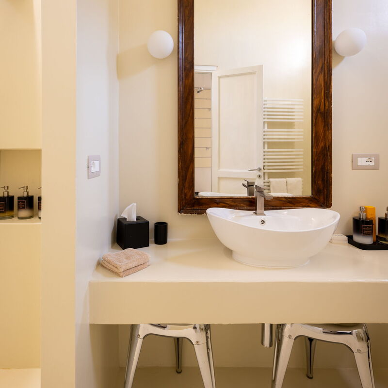 Casa Corte - Palazzo Villani Lubelli: Autumn, Bathroom, Spring, Summer