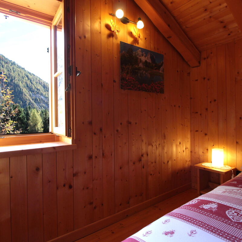 Chalet Genzianella: Autumn, Bedroom, Spring, Summer