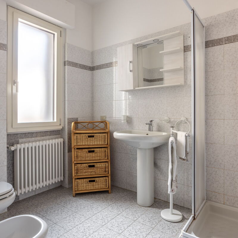 Il Ferrone Apartment With Garden - Greve In Chianti: Autumn, Bathroom, Spring, Summer