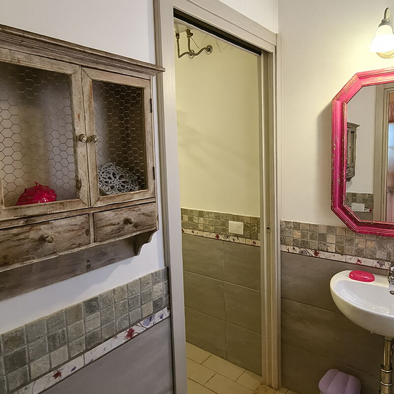 Suite Orchidea Seaside and Pool: Autumn, Bathroom, Spring, Summer