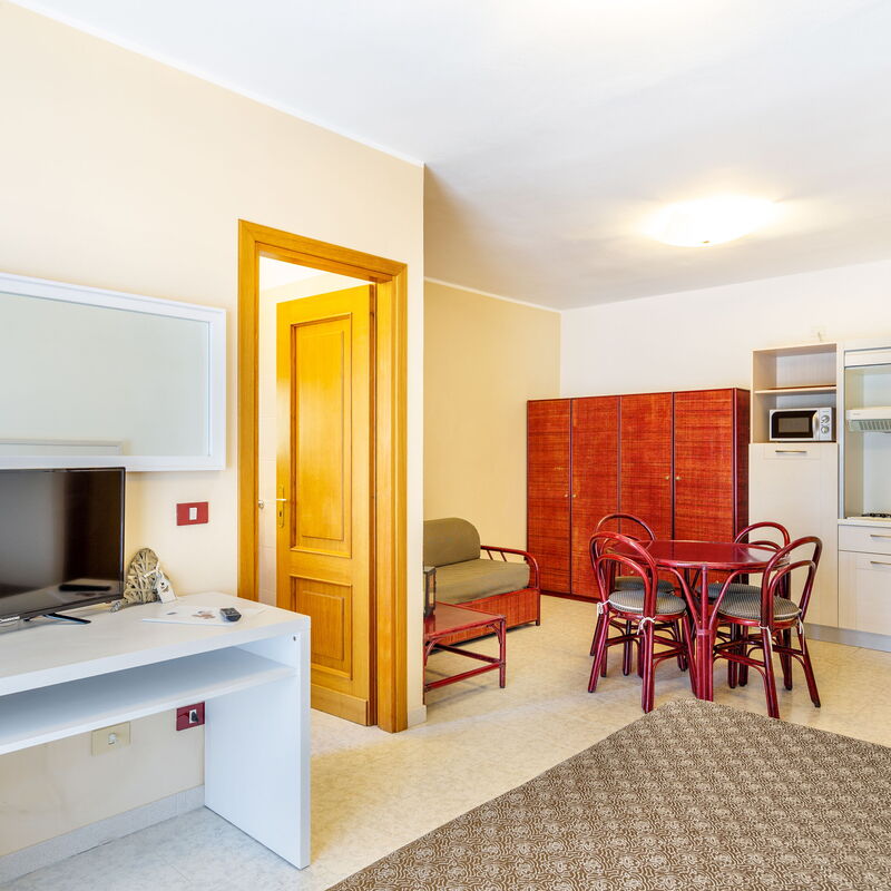 Alghero Residence, Seaside Apartments: Autumn, Bedroom, Kitchen, Spring, Summer