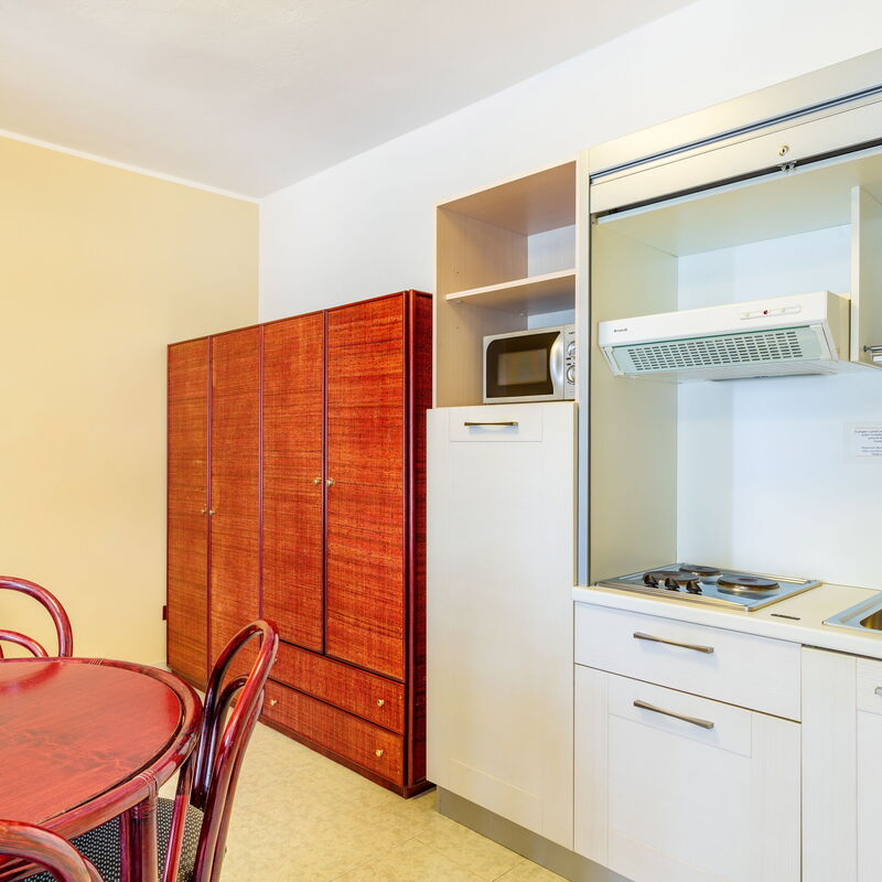 Alghero Residence, Seaside Apartments: Autumn, Bedroom, Kitchen, Spring, Summer