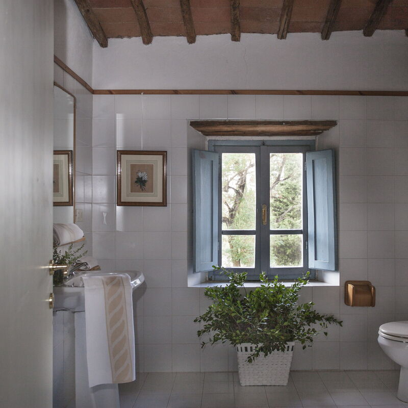 Podere Sangiovese, Pool and View in Chianti: Automne, Été, Printemps, Salle de bain