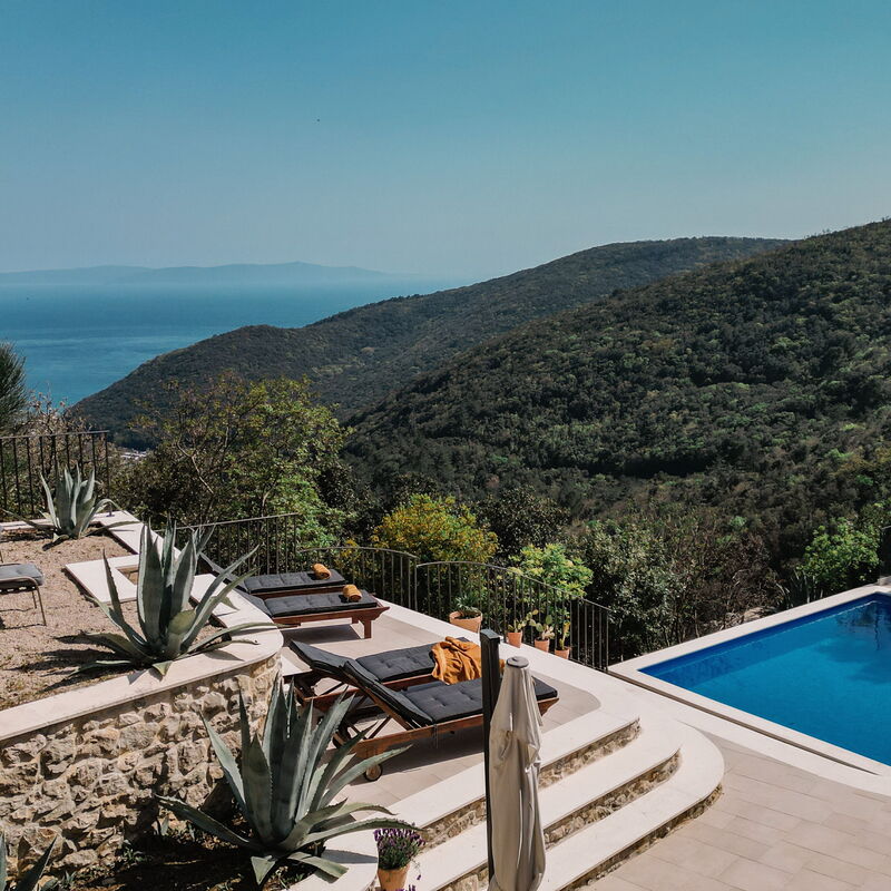 Villa Bogijeva Cliff House, Stunning View: Frühling, Herbst, Schwimmbad, Sommer