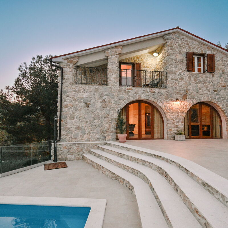 Villa Bogijeva Cliff House, Stunning View: Frühling, Herbst, Schwimmbad, Sommer