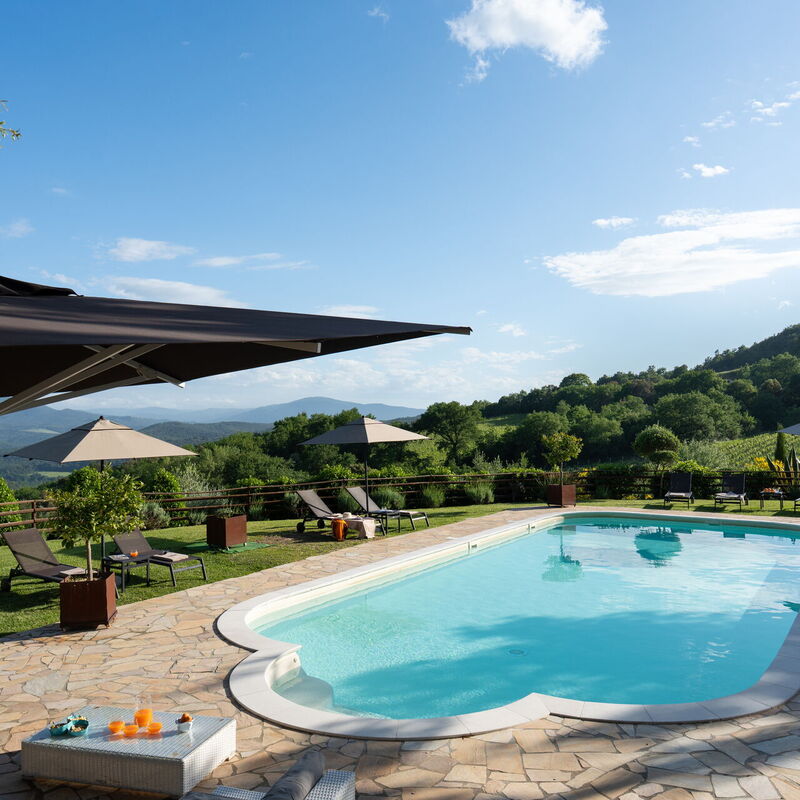 Villa la Cerbaina: Ansichten, Außen, Schwimmbad