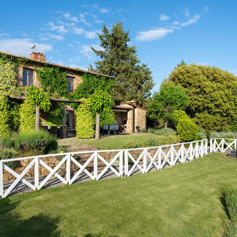 Villa la Cerbaina: Außen, Garten, Whirlpool