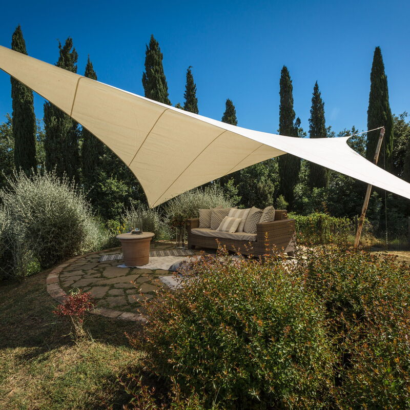 Villa Francesca: Building Exterior, Garden