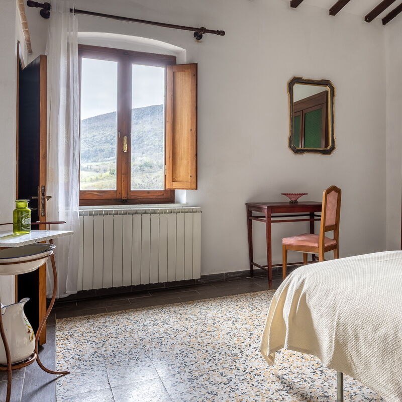Le Sodole Farmhouse, San Gimignano: Autumn, Bedroom, Spring, Summer