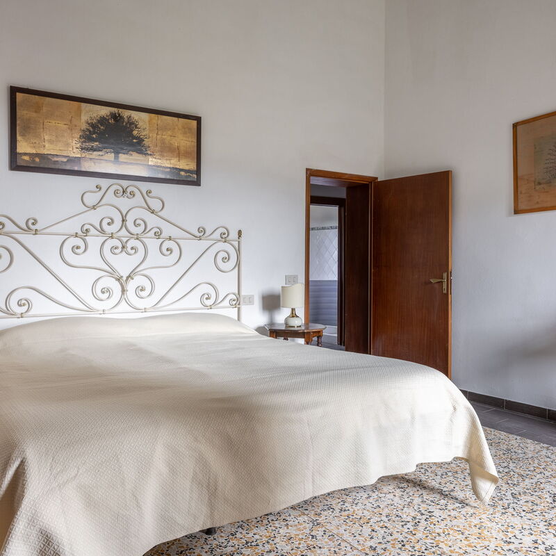 Le Sodole Farmhouse, San Gimignano: Autumn, Bedroom, Spring, Summer