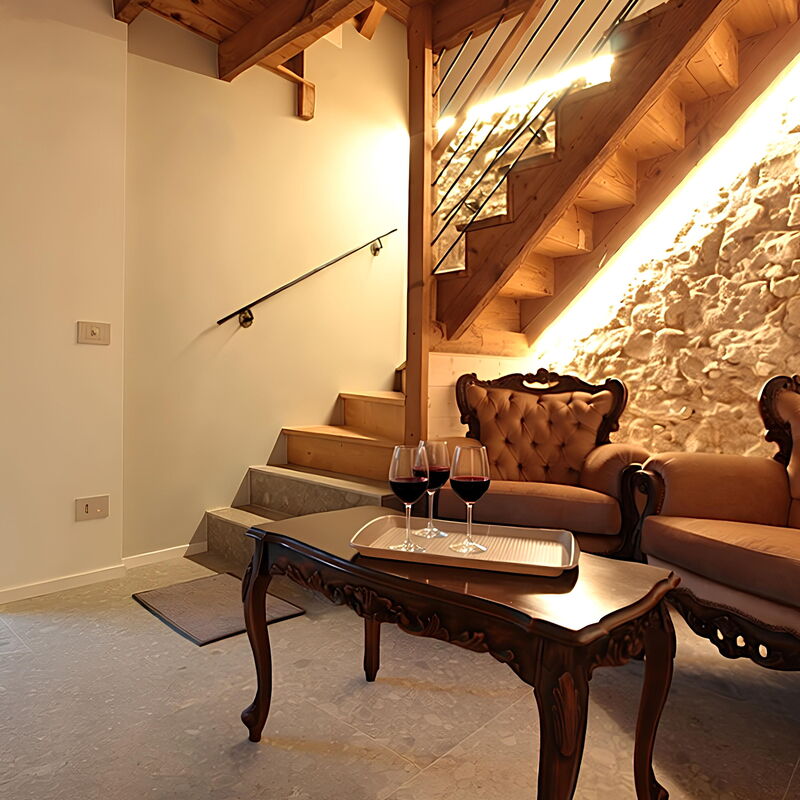 Villa Dolce Bacio, Pool and Spa, Valdobbiadene: Autumn, Room Detail, Spring, Summer