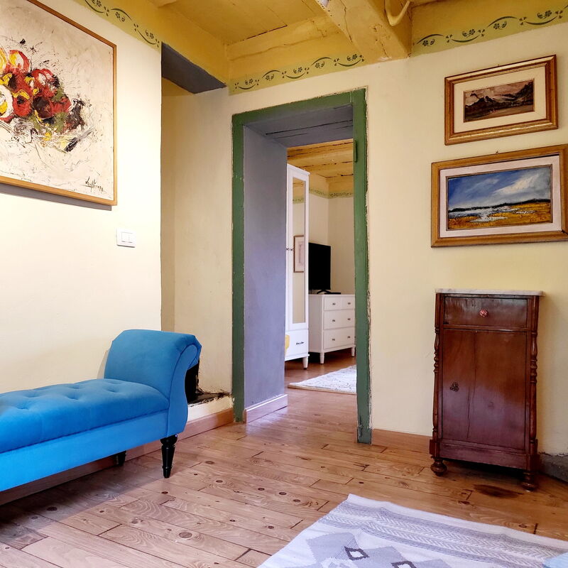 La Casa degli Artisti, Jacuzzi, Marliana: Autumn, Living Room, Spring, Summer