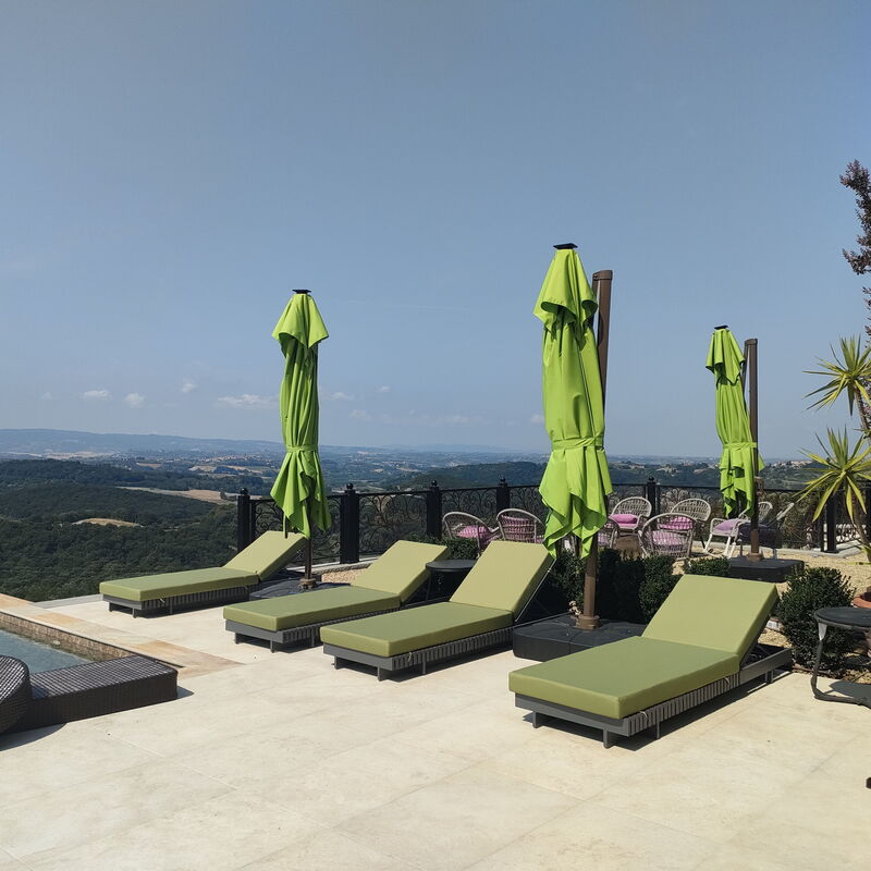 Villa Elisa: Ansichten, Außen, Schwimmbad
