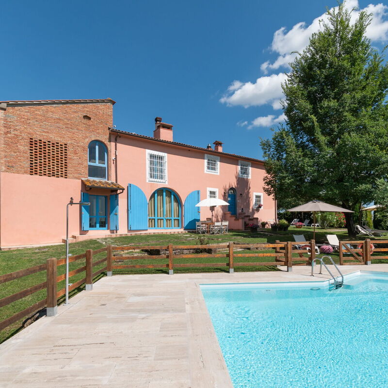 Agriturismo le Due Querce: Autumn, Balcony / Terrace / Patio, Building Exterior, Garden, Outdoor, Pool, Spring, Summer, Winter