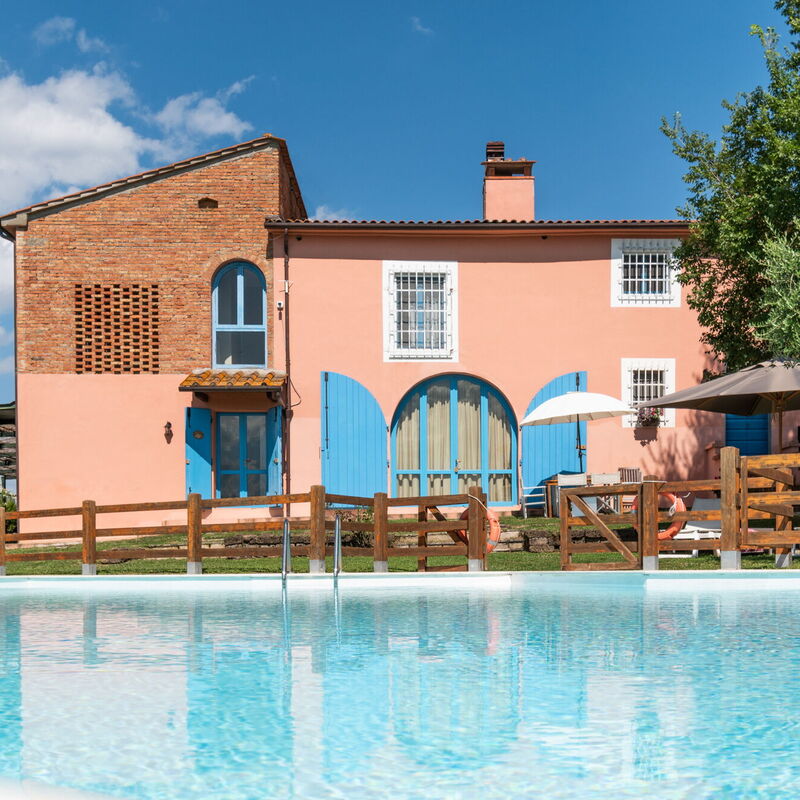 Agriturismo le Due Querce: Autumn, Building Exterior, Outdoor, Pool, Spring, Summer, Winter