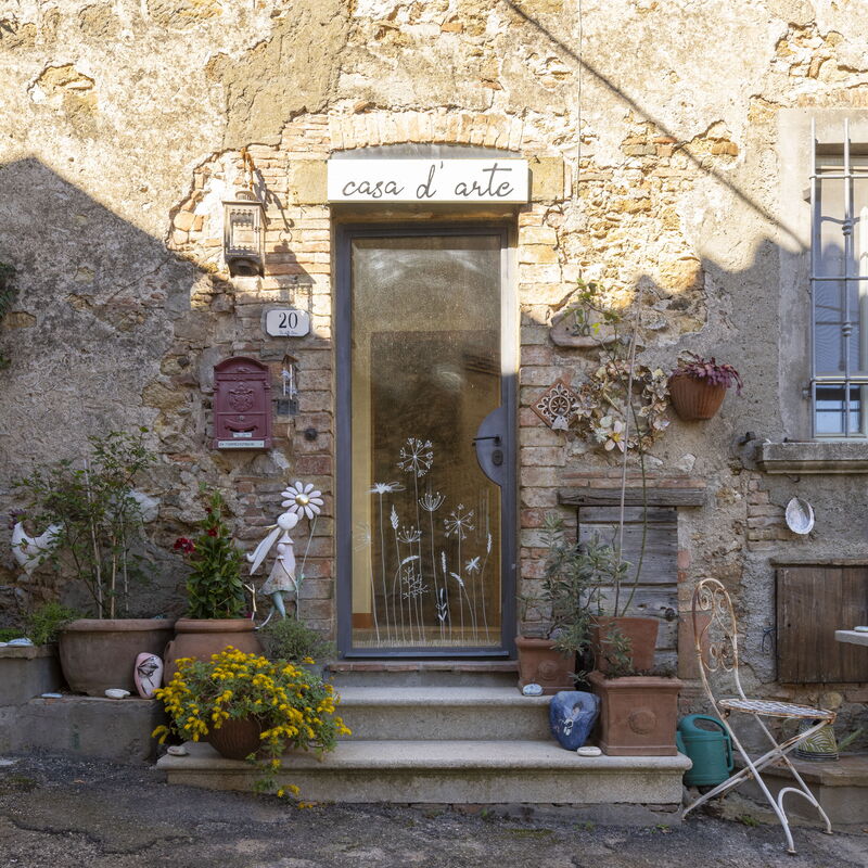 House in Sassa, Historic Tuscany Village, View: Frühling, Haupteingang, Herbst, Sommer
