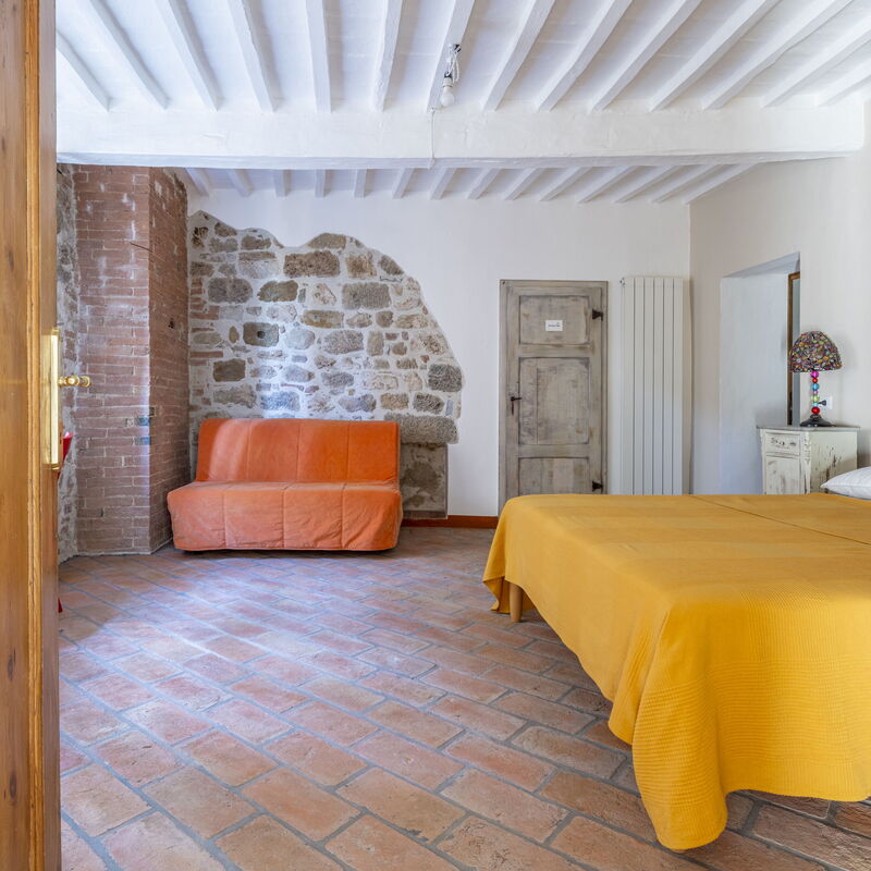House in Sassa, Historic Tuscany Village, View: Frühling, Herbst, Schlafzimmer, Sommer