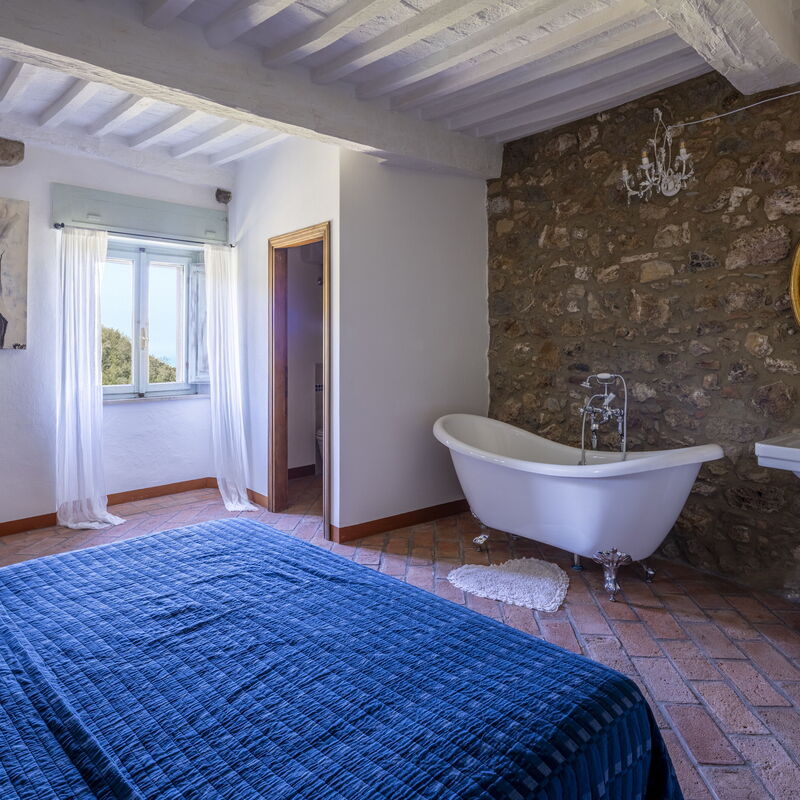 House in Sassa, Historic Tuscany Village, View: Frühling, Herbst, Schlafzimmer, Sommer