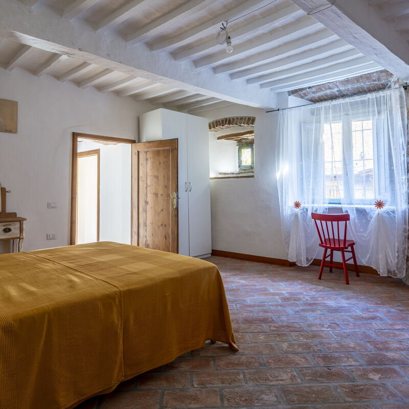House in Sassa, Historic Tuscany Village, View: Frühling, Herbst, Schlafzimmer, Sommer