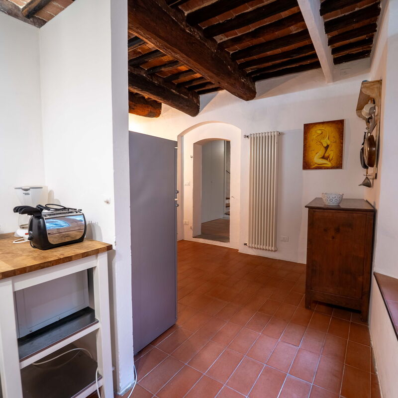 Le Loggine del Pignatello Apartment, Siena City: Autumn, Kitchen, Spring, Summer