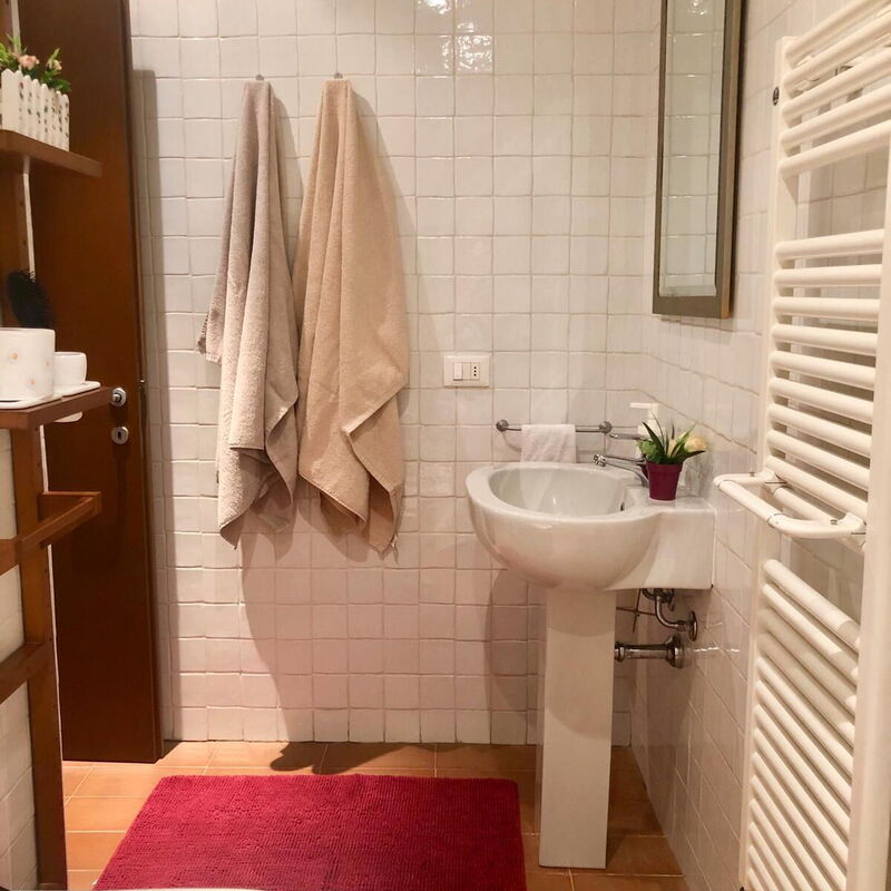 Le Loggine del Pignatello Apartment, Siena City: Autumn, Bathroom, Spring, Summer