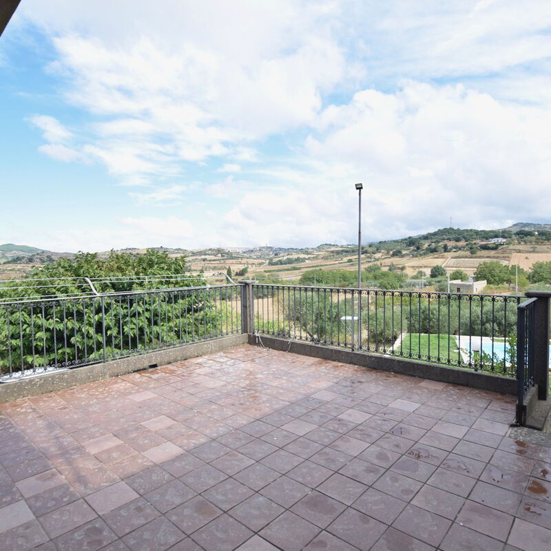 Villa Margi: Automne, Balcon / Terrasse / Patio, Été, Extérieurs, Jardin, Printemps, Vues