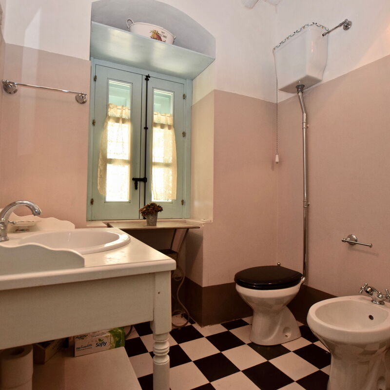 Villa Fontanazza: Autumn, Bathroom, Spring, Summer