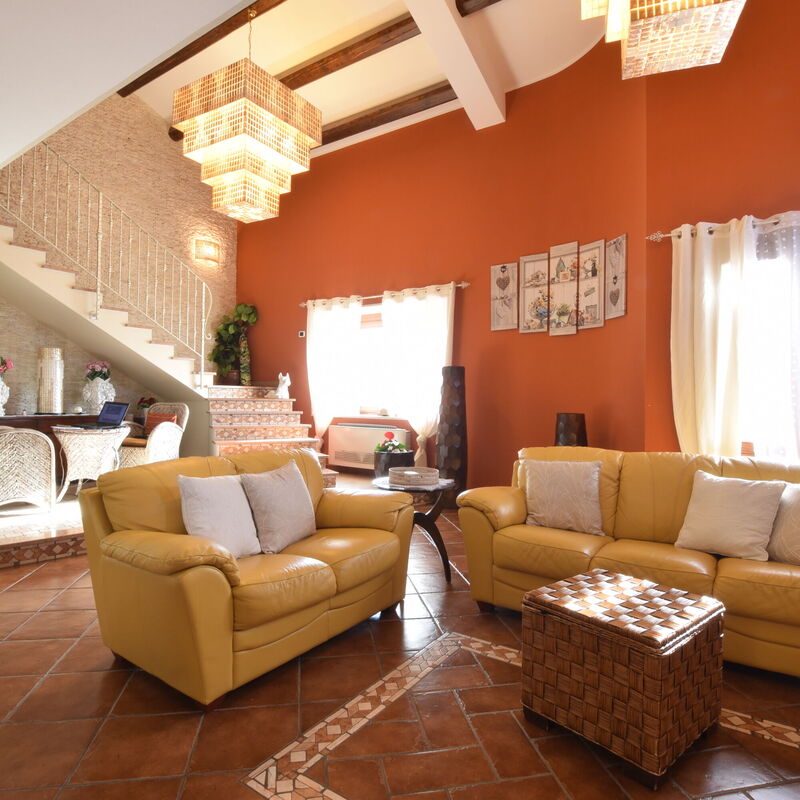 Villa Ina: Frühling, Haupteingang, Herbst, Sommer, Wohnzimmer