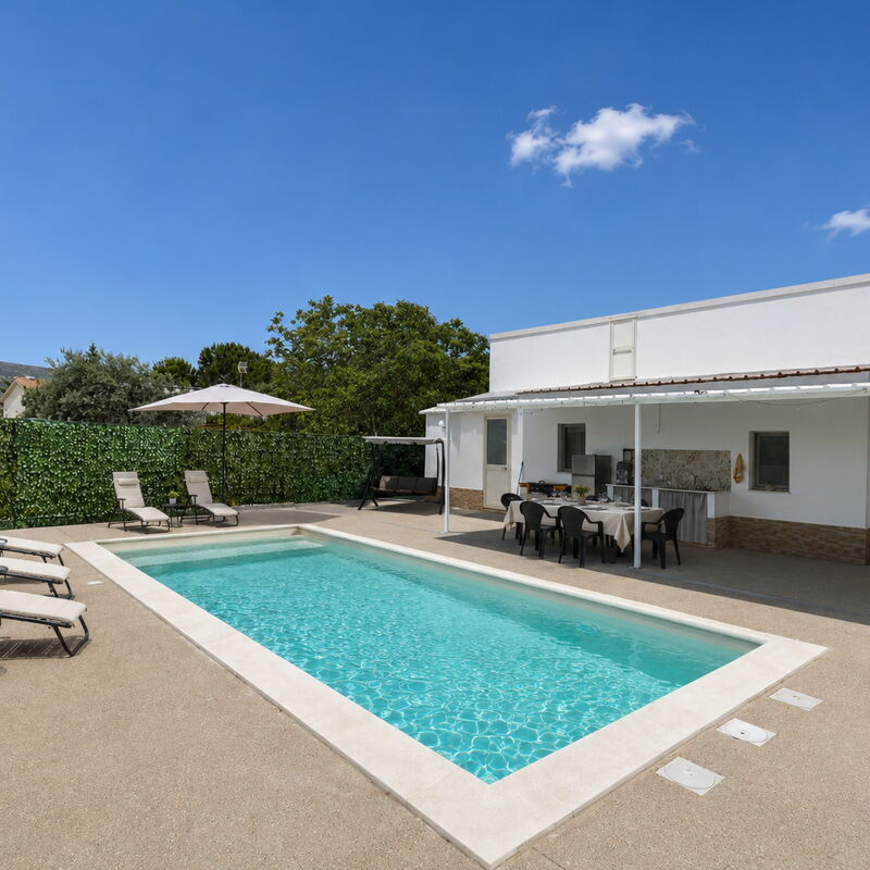 Villa Cosentini: Autumn, Pool, Spring, Summer