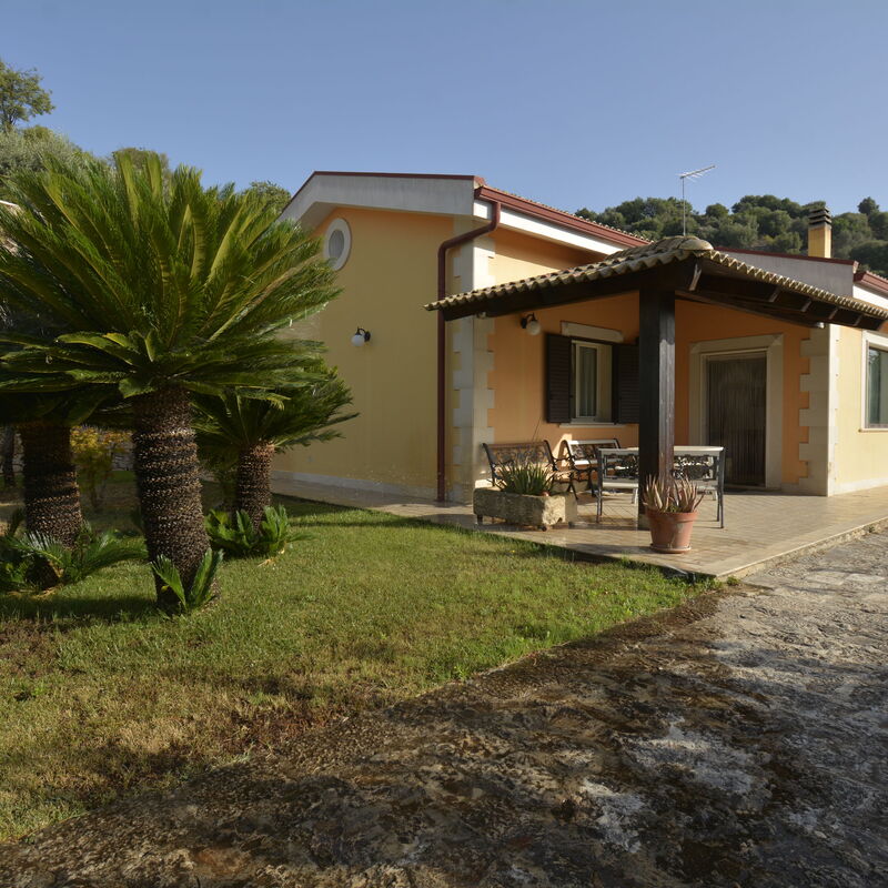 Villa del Monte: Automne, Balcon / Terrasse / Patio, Été, Extérieur, Extérieurs, Jardin, Printemps