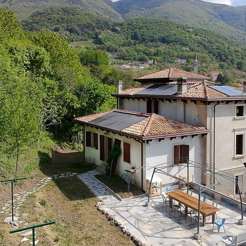 Villa 900 Design & Hills Escape: Jesen, Ljeto, Proljeće, Vrt