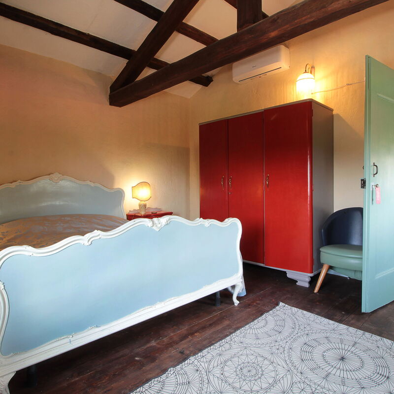 Villa 900 Design & Hills Escape: Jesen, Ljeto, Proljeće, Spavaća soba