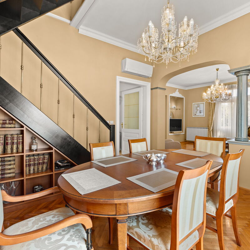 Apartment Noa Opatjia: Automne, Été, Printemps, Salle à manger