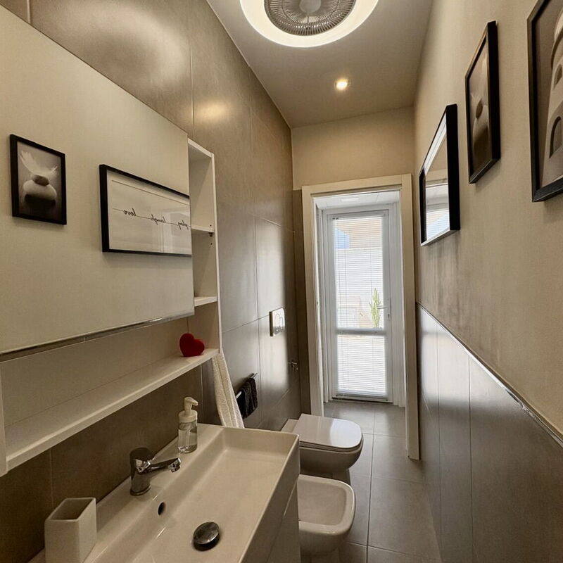 Casa Amare: Autumn, Bathroom, Spring, Summer