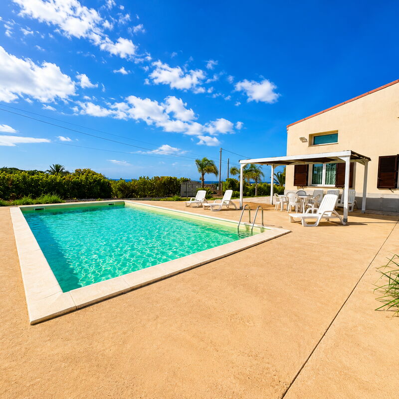 Villa Marzia: Autumn, Garden, Pool, Spring, Summer
