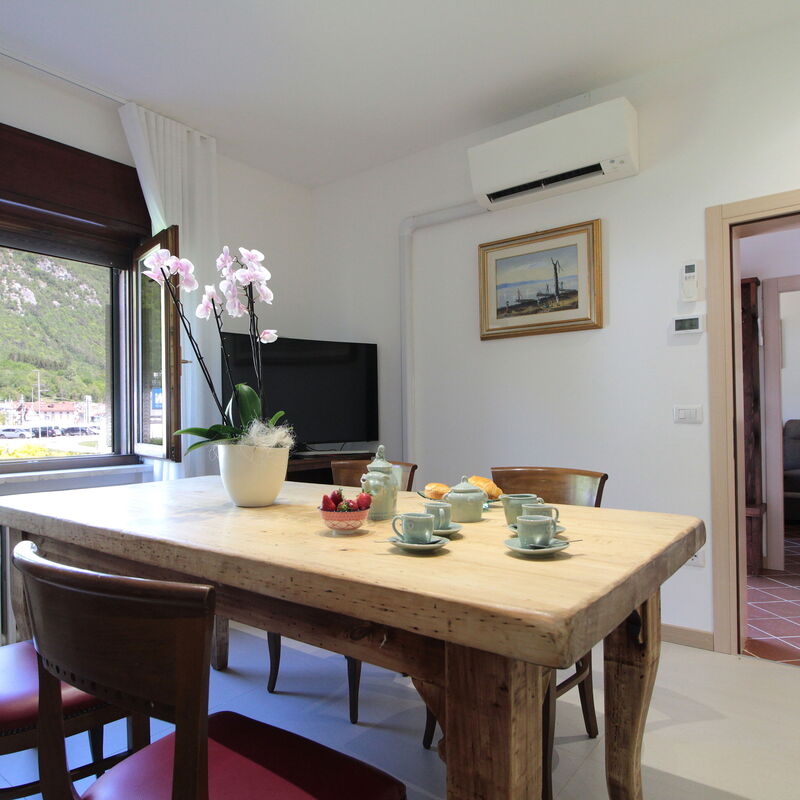House Angy: Automne, Cuisine, Été, Printemps, Salle à manger