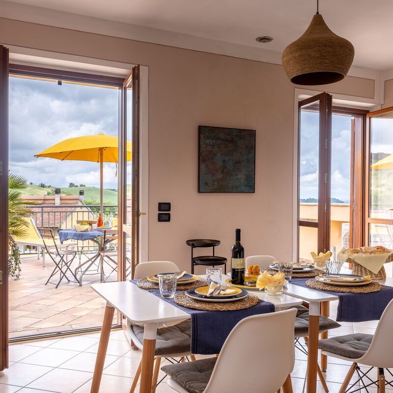 Terrazza sulla Luna, Casciana Terme: Frühling, Herbst, Küche, Sommer, Wohnzimmer