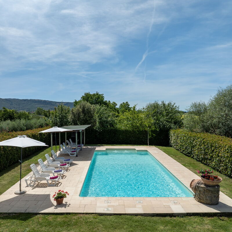 Il Cipresso, Casa Lucia, Cortona: Automne, bassin, Été, Printemps